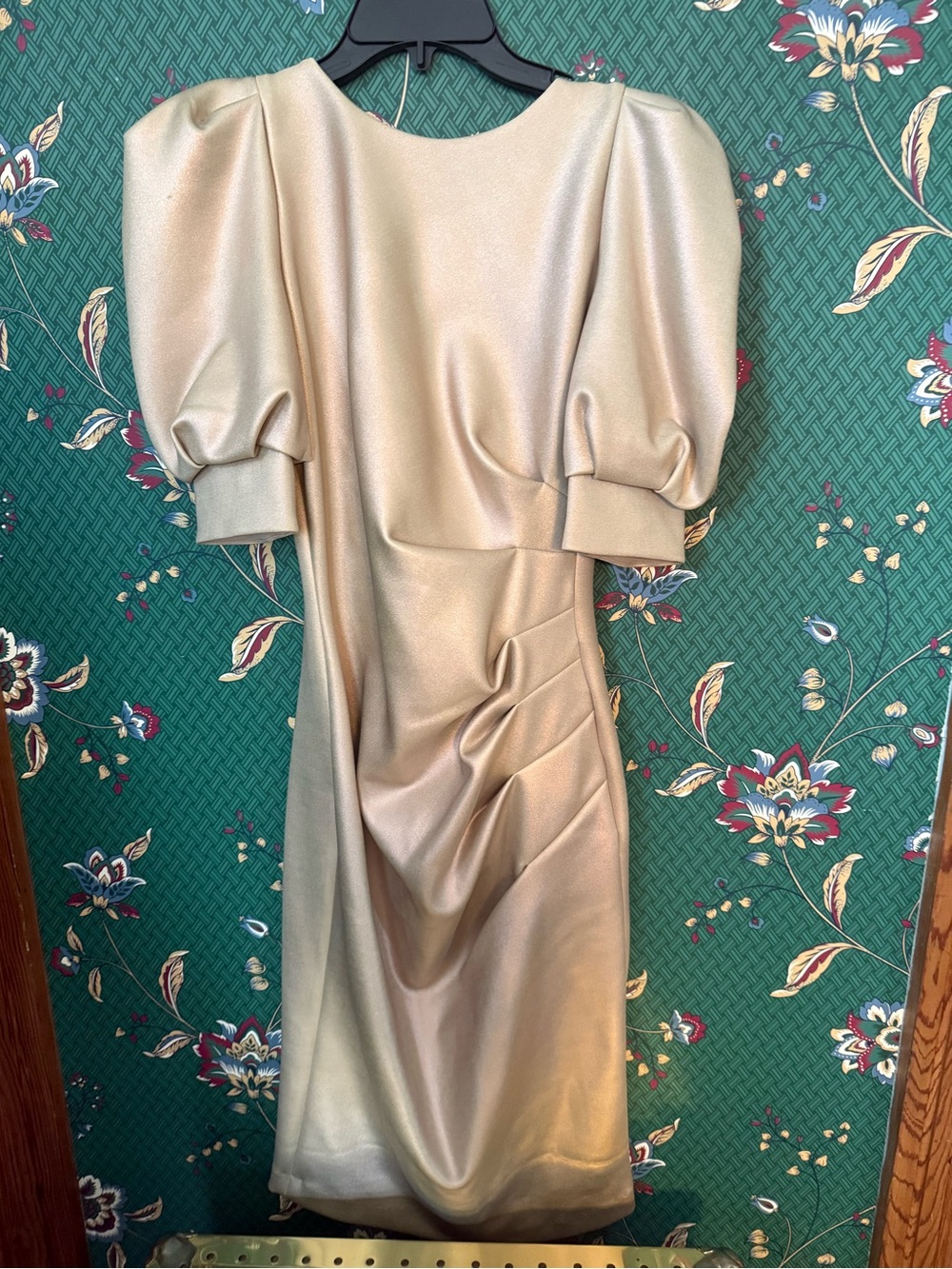 Black Halo Metallic Champagne Puff-Sleeve Midi Dress